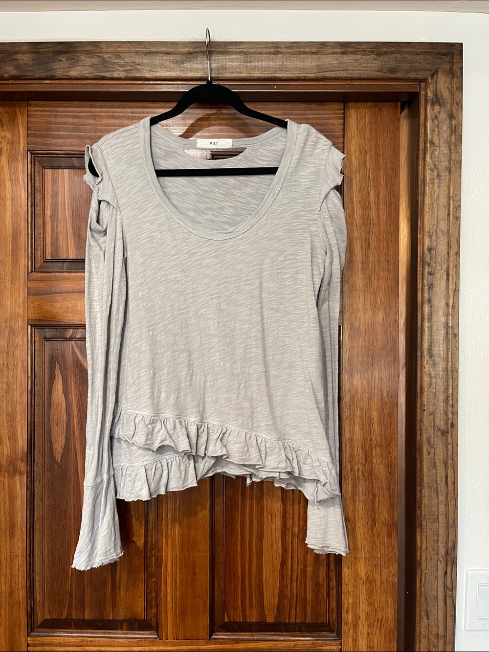 WILT LIGHT BLUE GRAY Cold-Shoulder Ruffle Hem Long Sleeve Top M